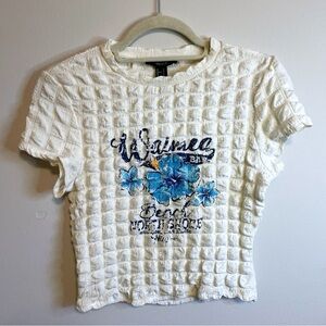 Fitted Crew Neck Printed Bubble Short Sleeve Tee with Blue Floral Design NWT